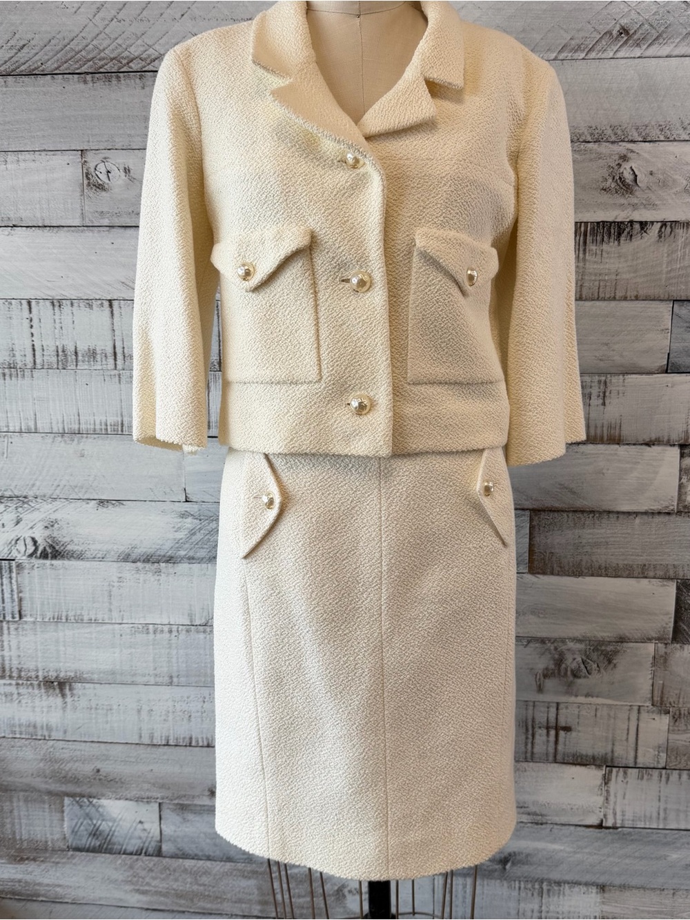 CHANEL Cream Tweed Jacket and Pencil Skirt Set
